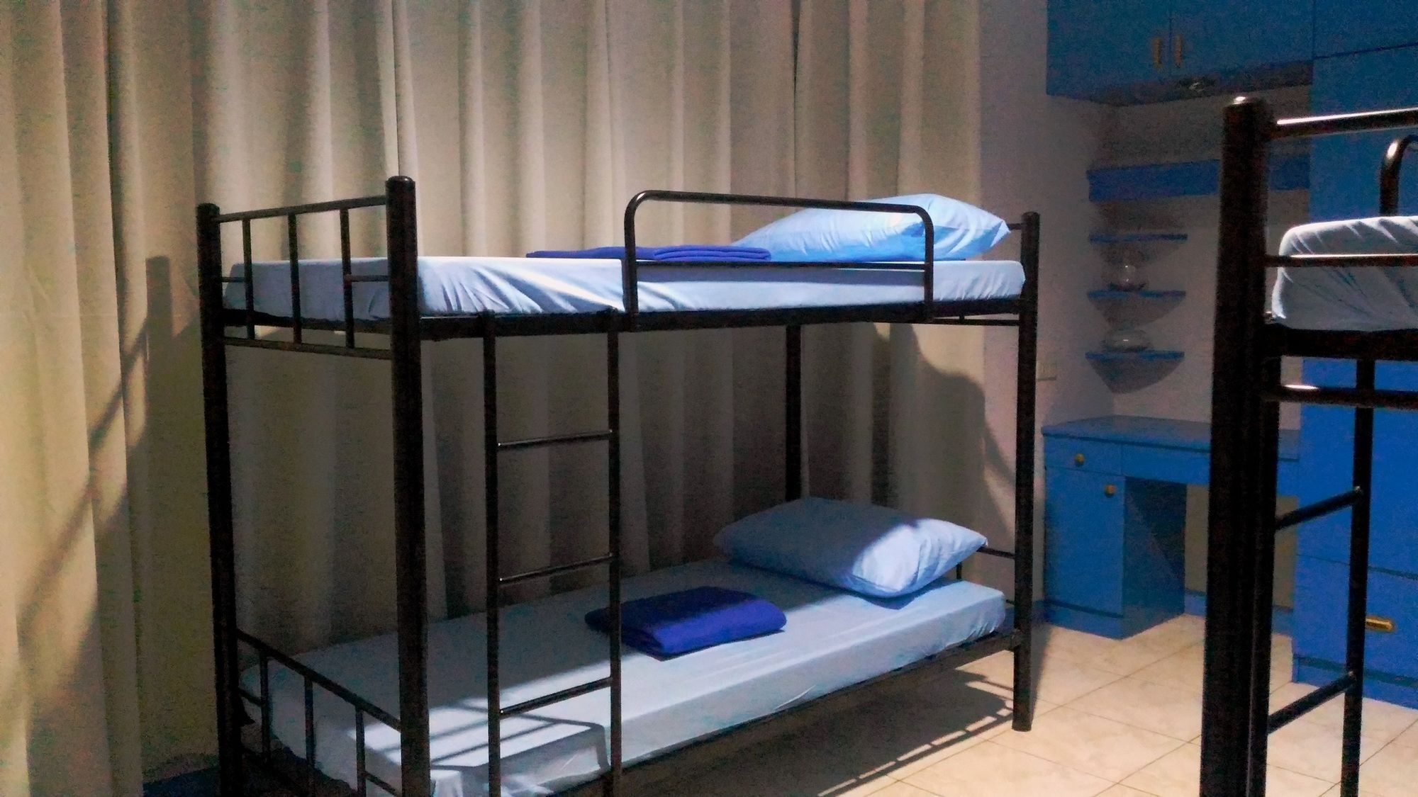 Sea Breeze Hostel - Alona Beach Panglao Exterior photo